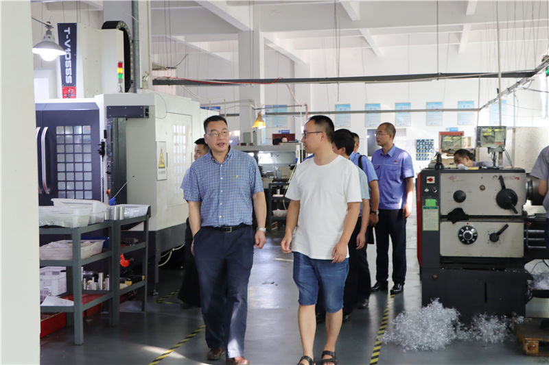中船海洋装备集团副总经理陈建平一行到九江黄瓜视频软件科技有限公司调研3